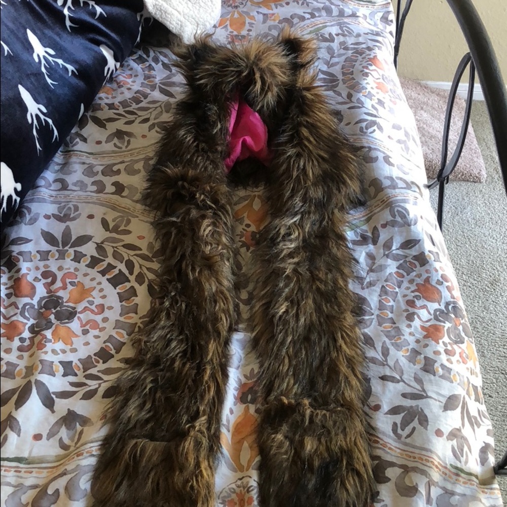 Bear hat with scarf paws and ears